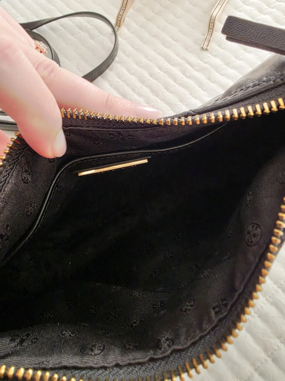 Tory Burch Willa Hobo Black Quilted Leather